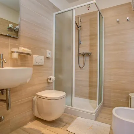 Fiamma & מלון צ'סנטיקו