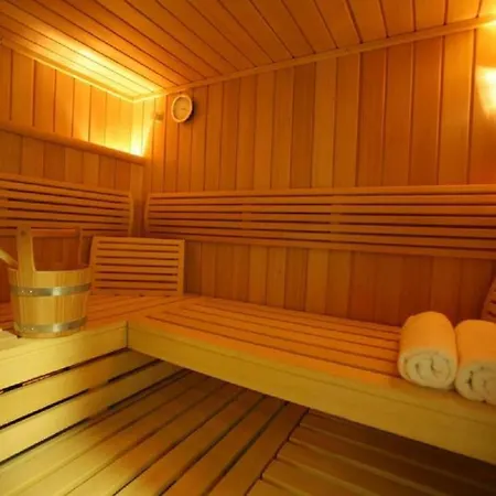 Fiamma & מלון צ'סנטיקו