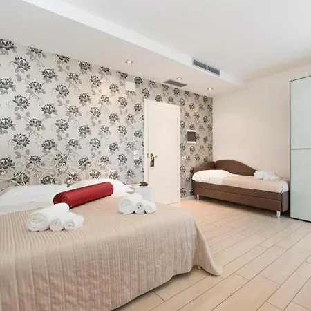 Fiamma & צ'סנטיקו