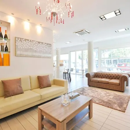 Hotel Fiamma & 4*