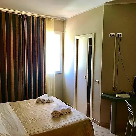 Szálloda Fiamma & 4*
